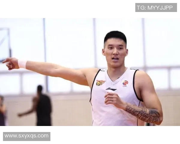 贾诚的成长之路：从平凡少年到职场精英的蜕变与奋斗